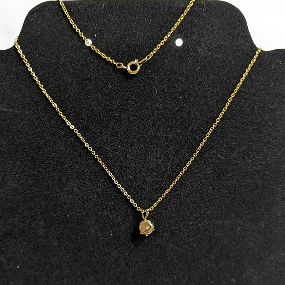 VanDoran Crystal Solitaire Pendant - Picture 3 of 4